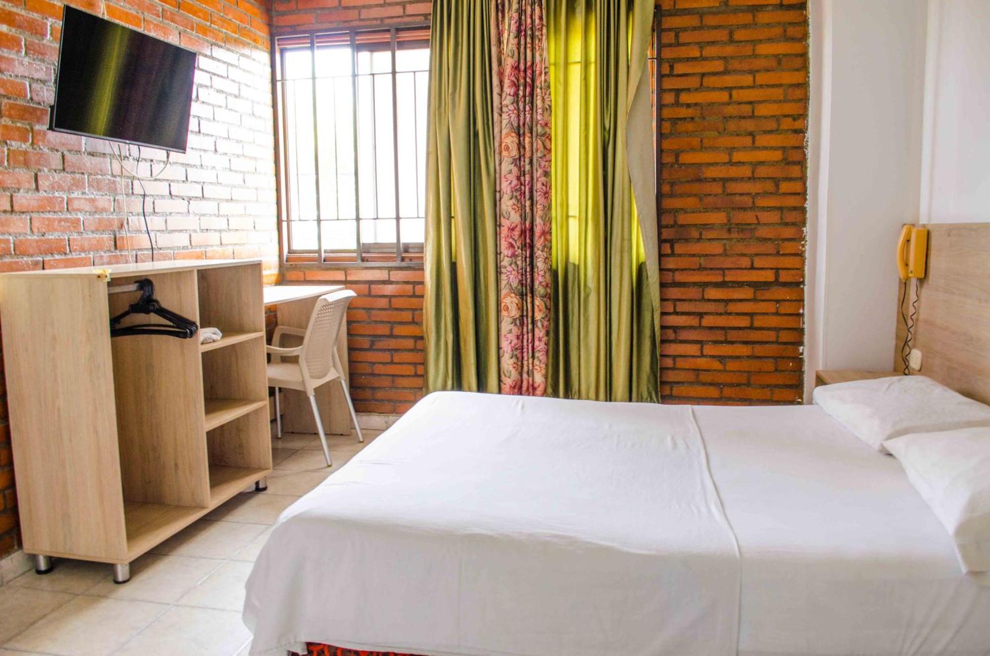 Hotel Elimar Хирардот Екстериор снимка